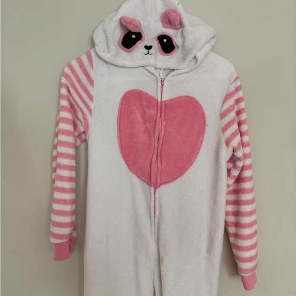 Jessica Simpson Panda Onesie with Pink Heart - Picture 1 of 1